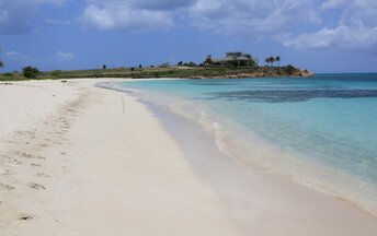 Antigua, Marina Bay beach, south