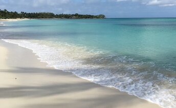 Bahamas, Nassau, Old Fort Bay beach, water edge