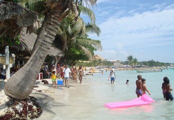 Dominican Republic, Boca Chica beach, water edge