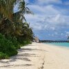 Maldives, Gaafu, Kooddoo island, beach