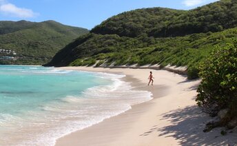 BVI, Virgin Gorda, Savannah Bay beach, hills