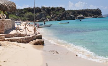 Dominicana, Playa La Cueva beach, rocks