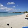 Bahamas, Cat Island, Fernandez Bay beach, tiki hut
