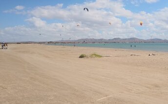 Colombia, Cabo de la Vela beach, kite