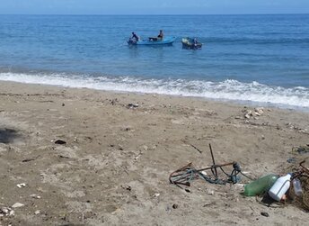 Honduras, Rio Coto beach, fishermen