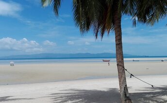 Thailand, Phangan, Lasonya beach, sandbank