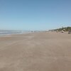 Аргентина, Пляж Ла-Лусила-дель-Мар, мокрый песок
