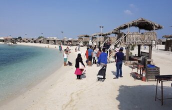 Bahrain, Al Dar island, huts