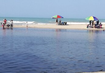 Colombia, Santa Marta, Playa de Mingueo beach, sandspit