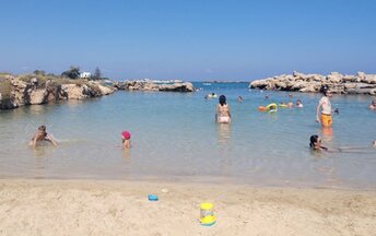 Cyprus, Ayia Napa, Mimosa beach, water edge