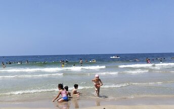 Egypt, El Mamurah beach, waves