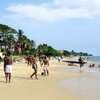 Габон, Пляж Тропикана, местные