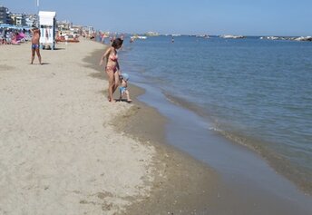Italy, Emilia-Romagna, Bellaria beach, sand
