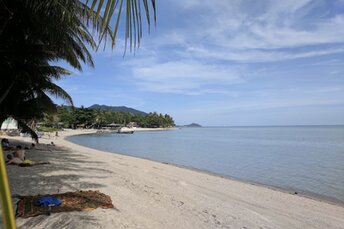 Thailand, Phangan, Haad Baan Tai beach, left