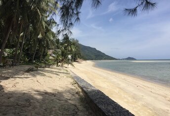 Таиланд, Панган, Пляж Хуатин, вид налево