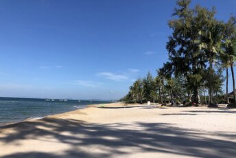 Vietnam, Sol Melia Phu Quoc beach, view to north