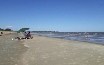 Uruguay, Playa Matamora beach, locals