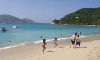 Colombia, Santa Marta, Tayrona National Park, Playa Cristal beach