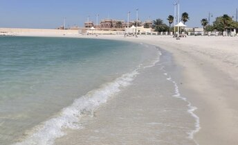 Bahrain, Budaiya beach