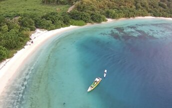 Indonesia, Lesser Sunda, Sumbawa, Sare Mangemo beach