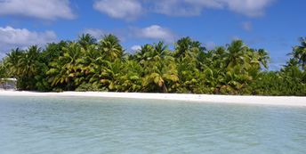Cocos isl, West Island, Yacht Club Beach