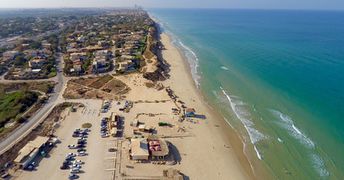 Israel, Beit Yanai beach, parking