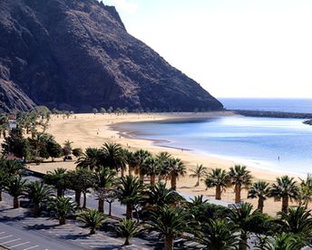 Spain, Canary Islands, Tenerife island, Las Teresitas beach, view from the west