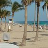 USA, Florida, Fort Lauderdale beach, palms