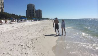 USA, Florida, Naples, Vanderbilt beach