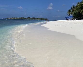 Мальдивы, Атолл Северный Мале, Пляж Малахини-Бандос