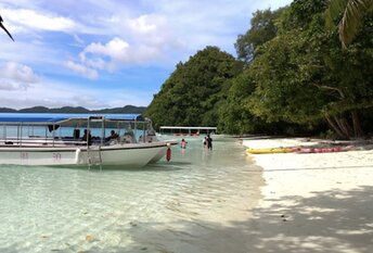 Palau, Ngeruktabel, Ngeremdiu beach