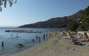 Turkey, Marmara Adasi, Asmali beach