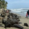 India, Kerala, Andhakaranazhi beach, high tide