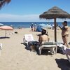 Испания, Валенсия, Пляж Патакона, шезлонги