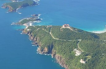 USVI, St. Thomas, Mermaid's Chair beach, aerial view