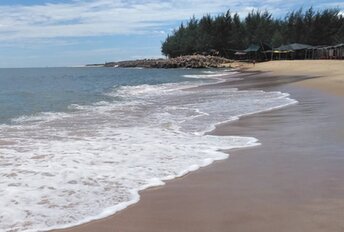 Vietnam, Hue, Hai Duong beach