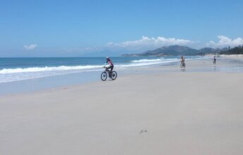 China, Shanwei, Double-Moon beach, wet sand