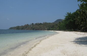 Indonesia, Lesser Sunda, Flores, Ketebe beach