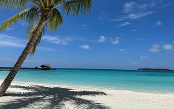 Maldives, South Male Atoll, Marriott Kaafu island, beach