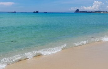 Vietnam, Tuy Hoa, Phu Thuong beach