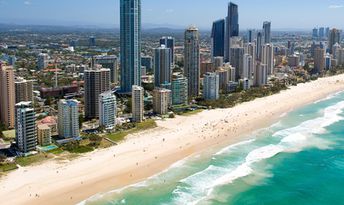 Australia, Gold Coast, Surfers Paradise beach