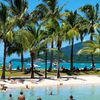 Australia, Whitsunday Coast, Airlie Lagoon, palms