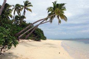 Tonga, Ha'apai, Uiha island, beach