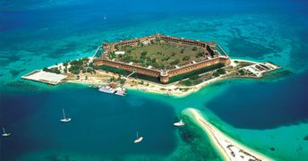 USA, Florida Keys, Dry Tortugas, Fort Jefferson, aerial view