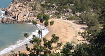 Australia, Townsville, Magnetic, Arthur Bay beach