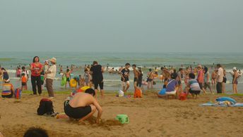Китай, Пляж Шилаожэнь, толпа