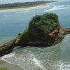 Ecuador, Mompiche beach, rock