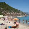Италия, остров Сардиния, пляж Кала Луна, пляжные зонтики