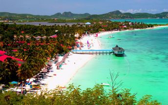 Antigua and Barbuda, Antigua, Dickenson Bay beach, pier