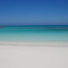 Багамы, остров Элеутера, пляж Бен Бэй, прозрачная вода